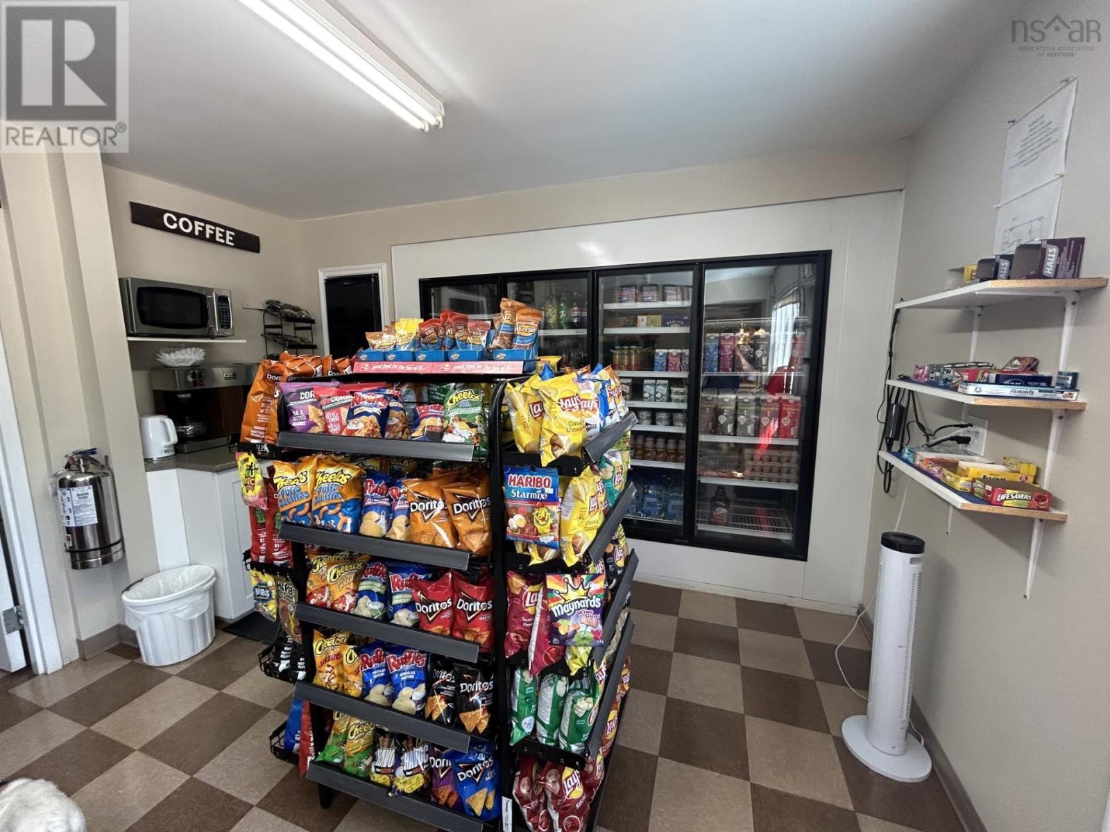 1223/1225/1227 East Dalhousie Road Property Photo 15