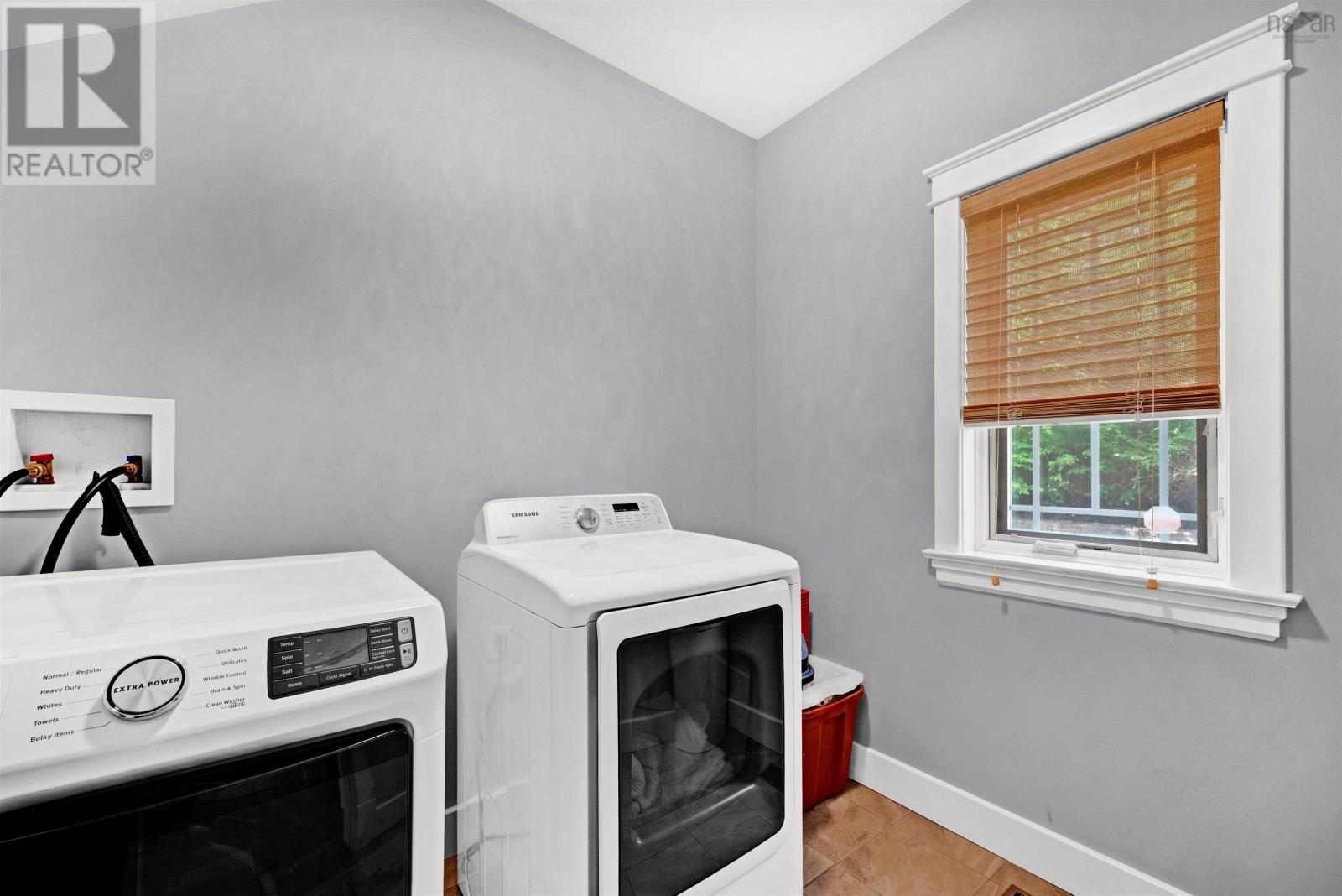 16 Cresthaven Drive Property Photo 24