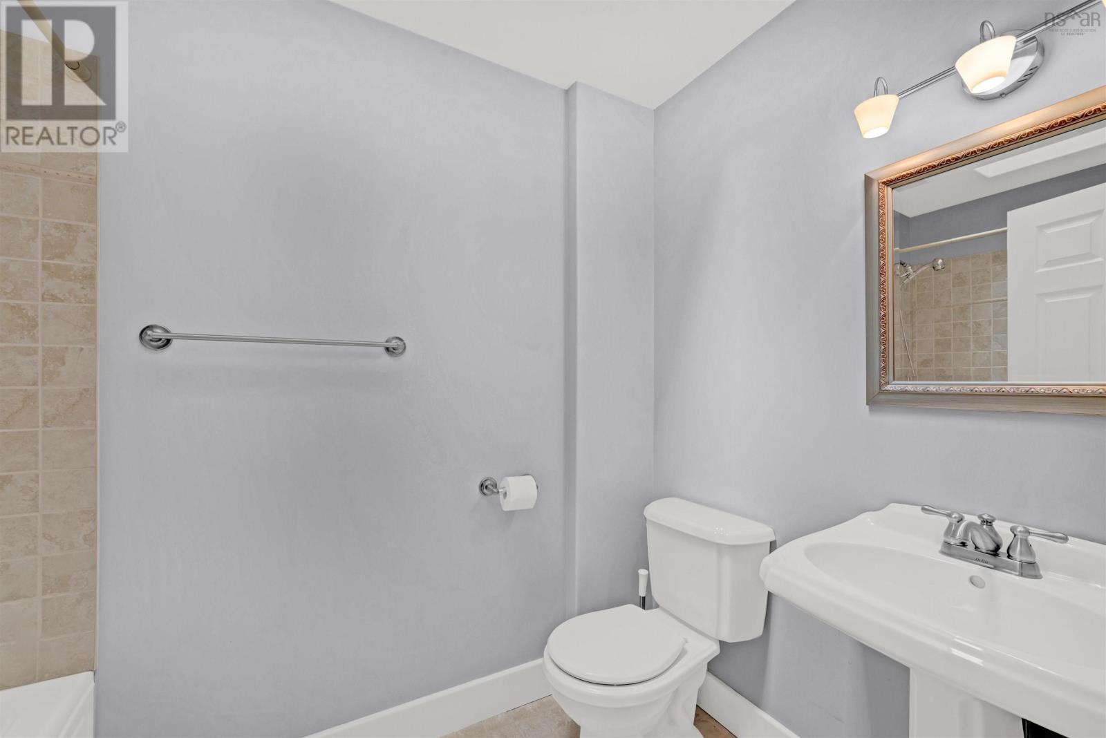 16 Cresthaven Drive Property Photo 25