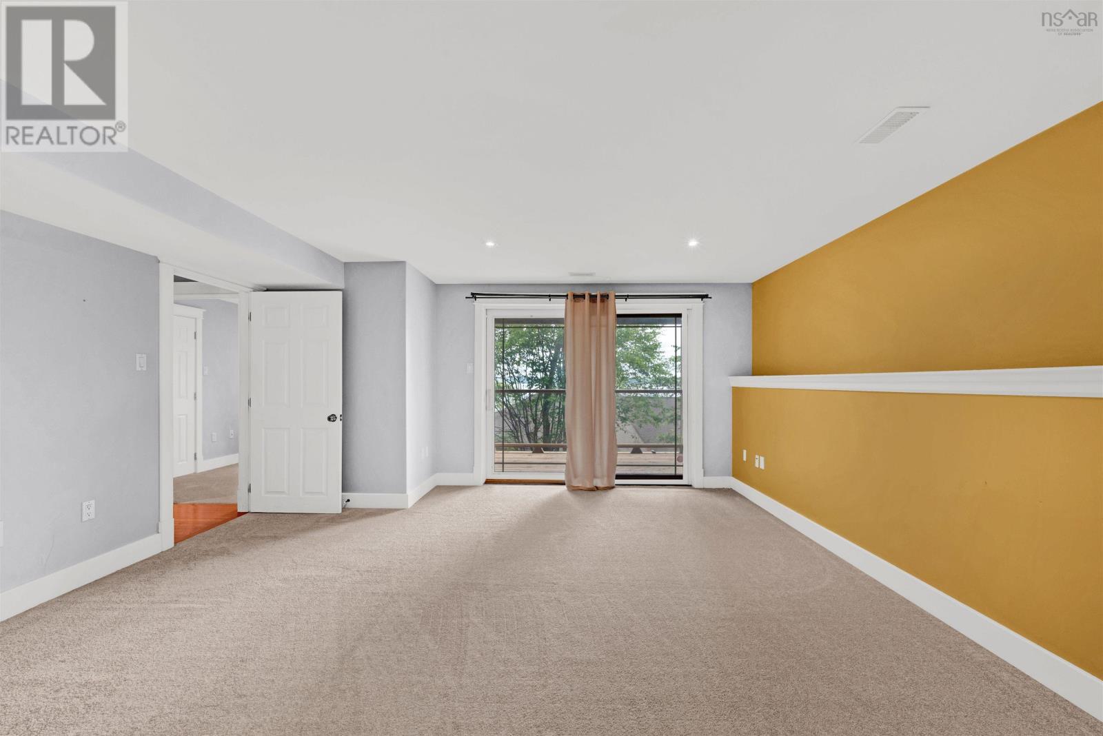 16 Cresthaven Drive Property Photo 45
