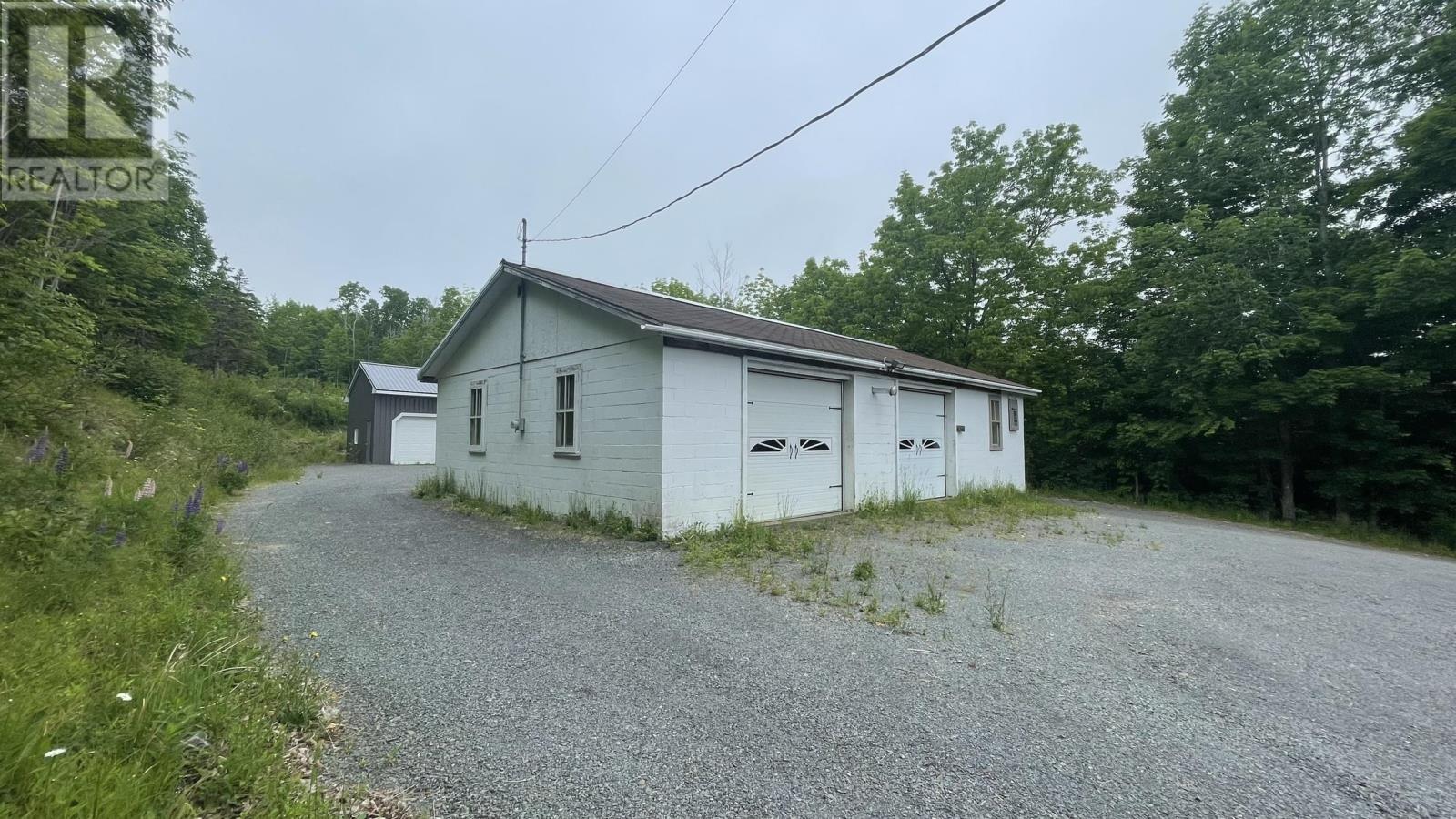 4398 Highway 1 Property Photo 12