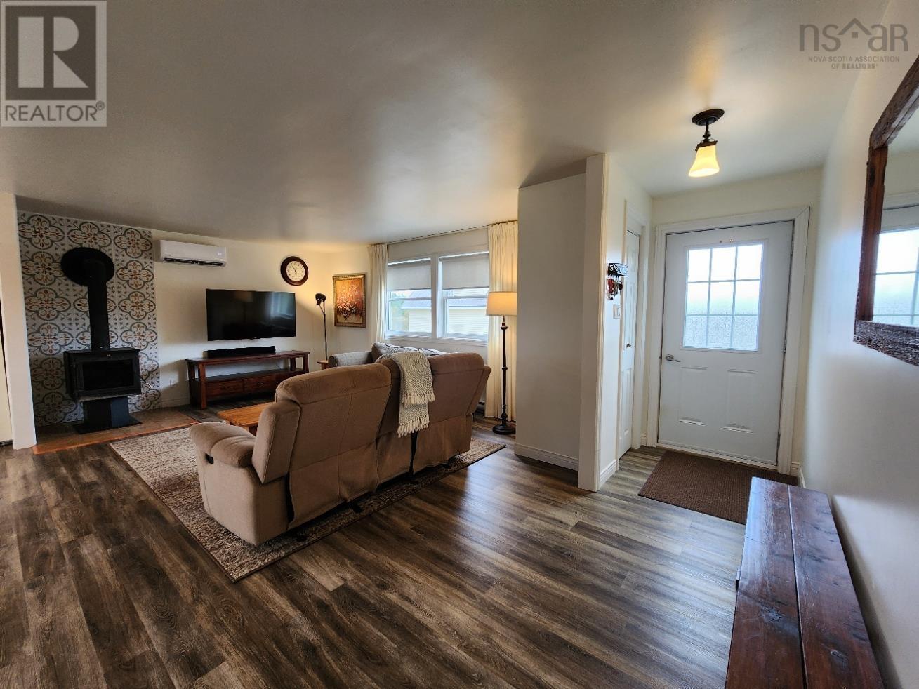 50 North Road Property Photo 6