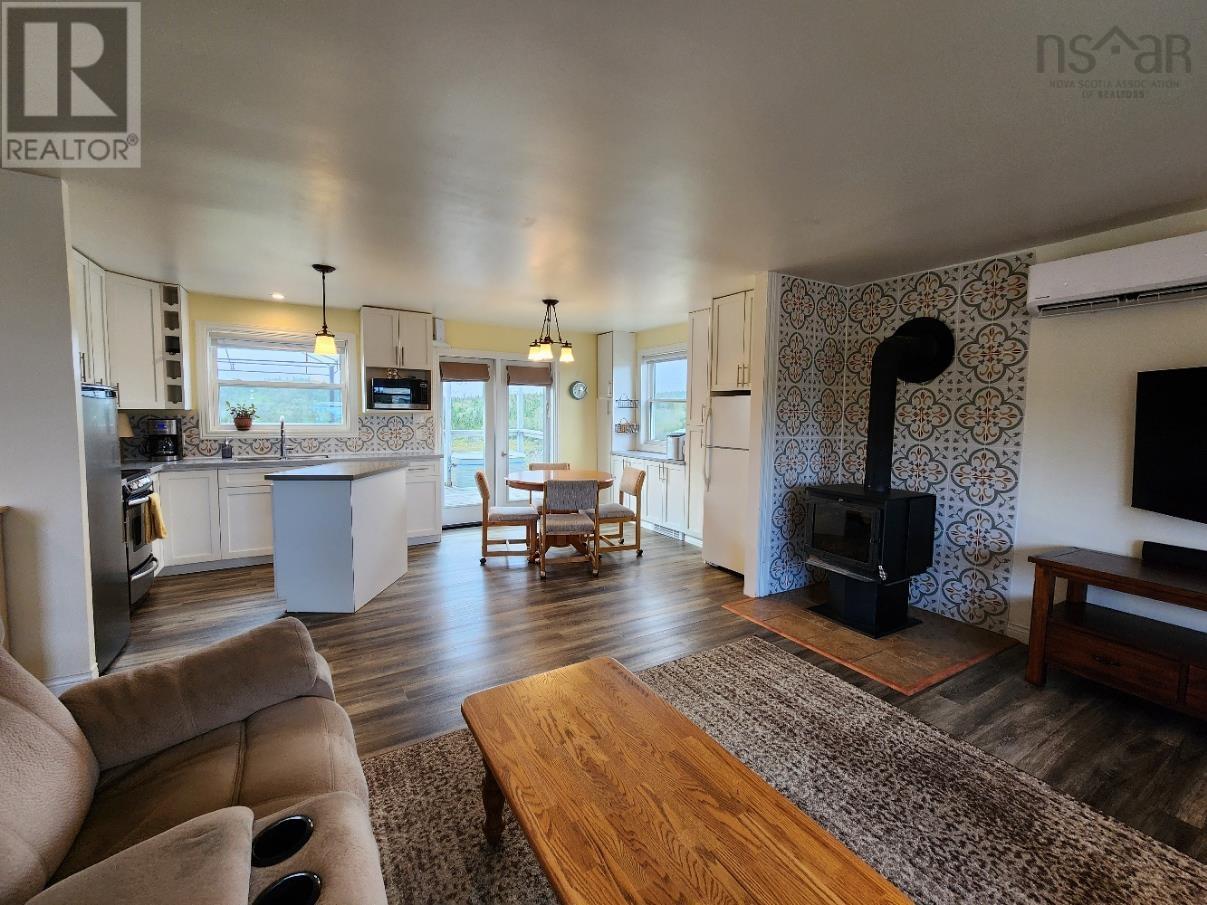 50 North Road Property Photo 15