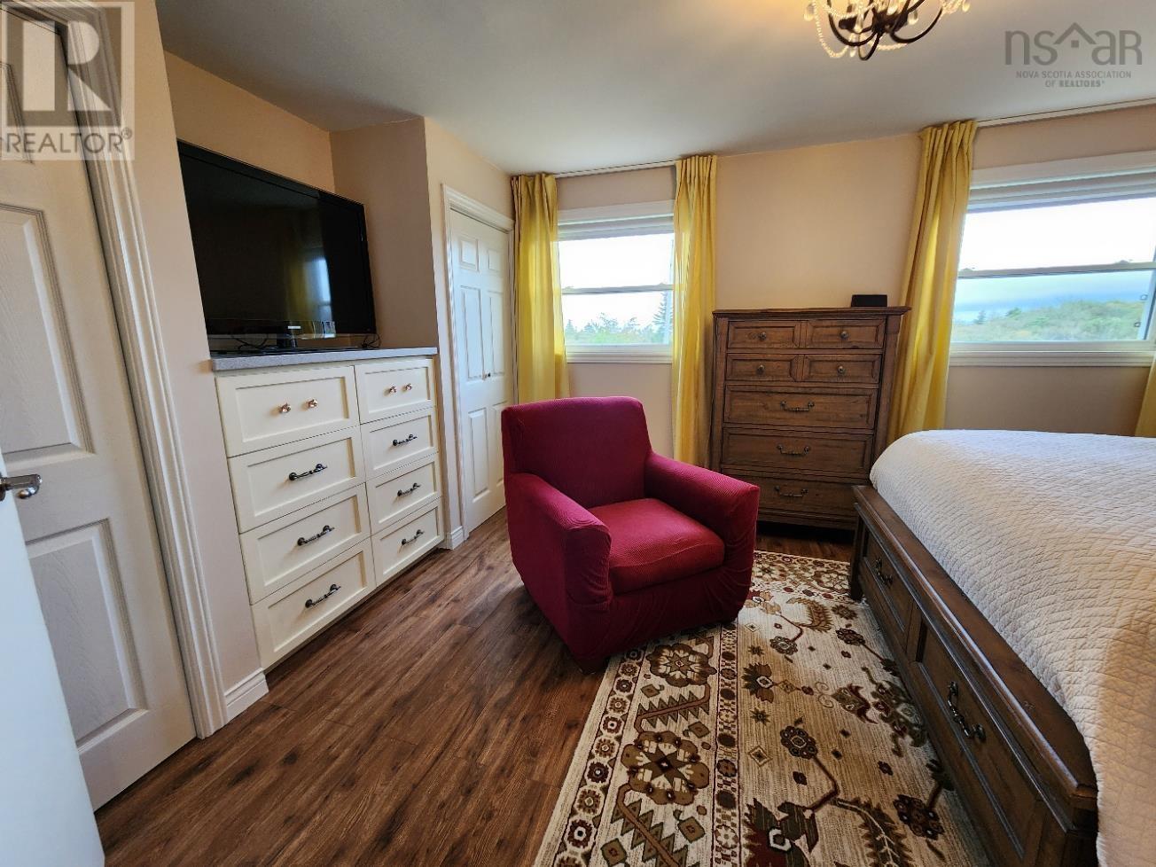50 North Road Property Photo 18