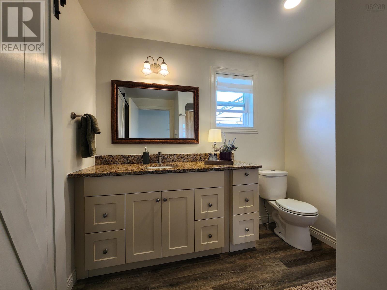 50 North Road Property Photo 21