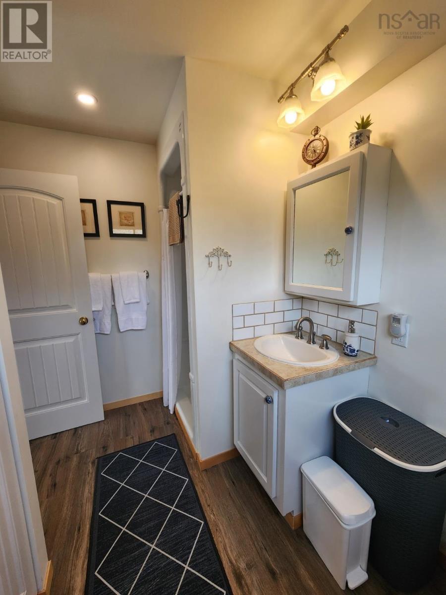 50 North Road Property Photo 36