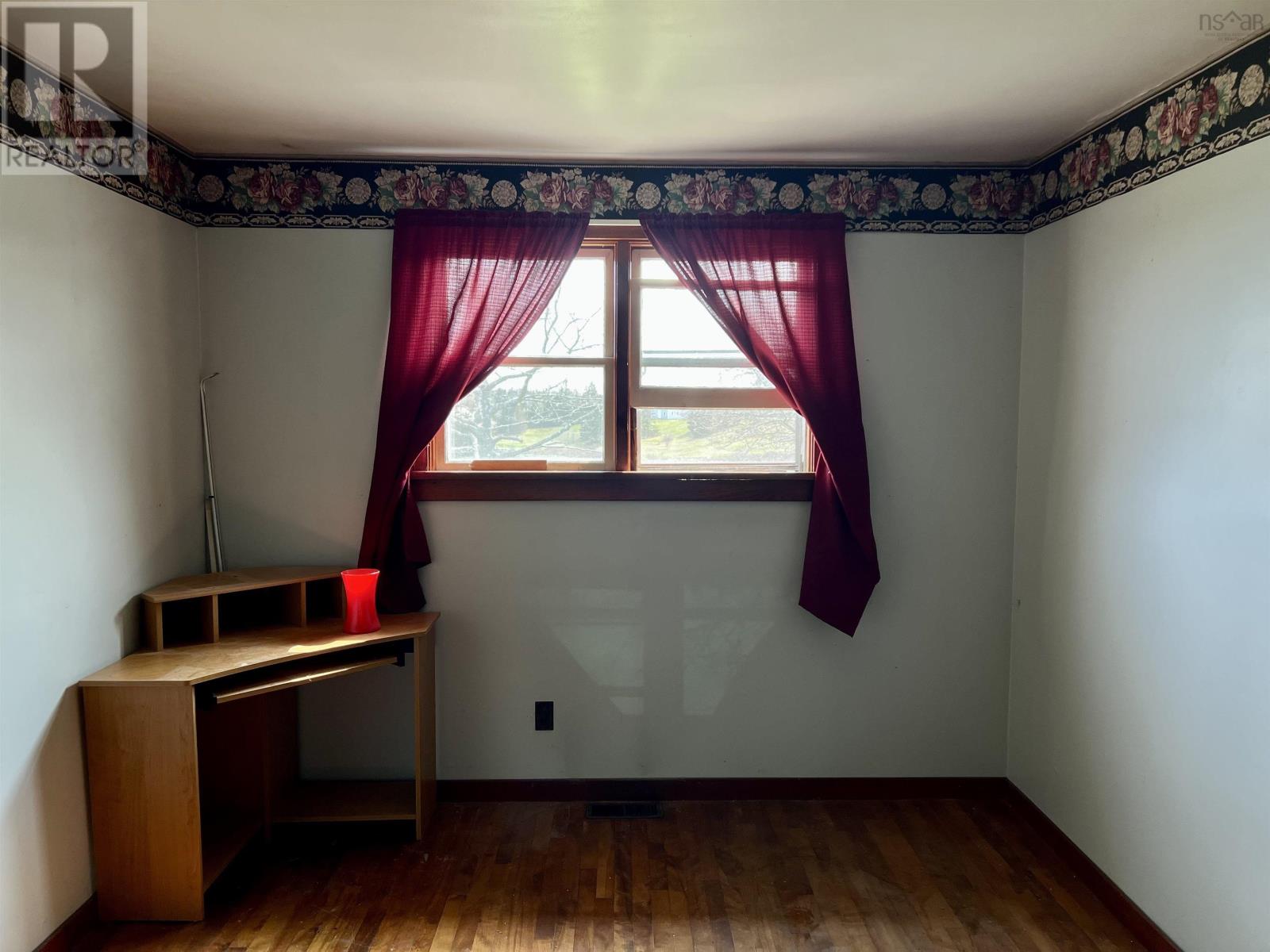 4526 Highway 7 Property Photo 21