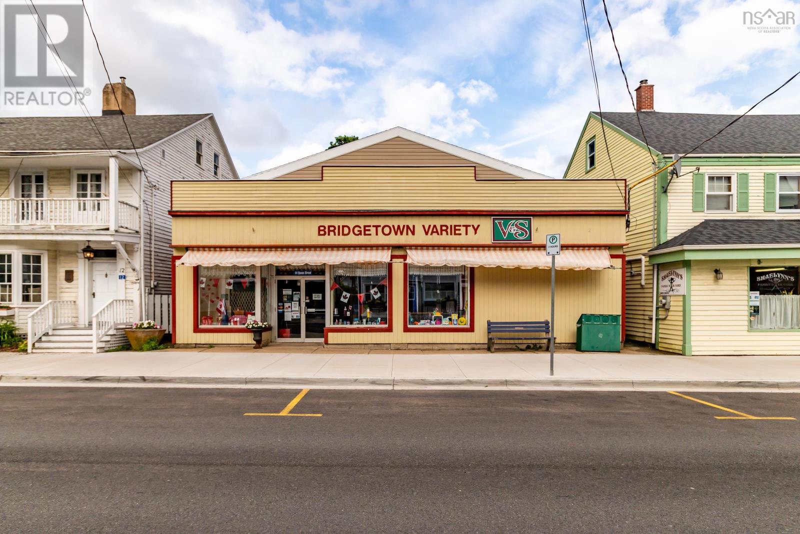 14 Queen Street Property Photo 1