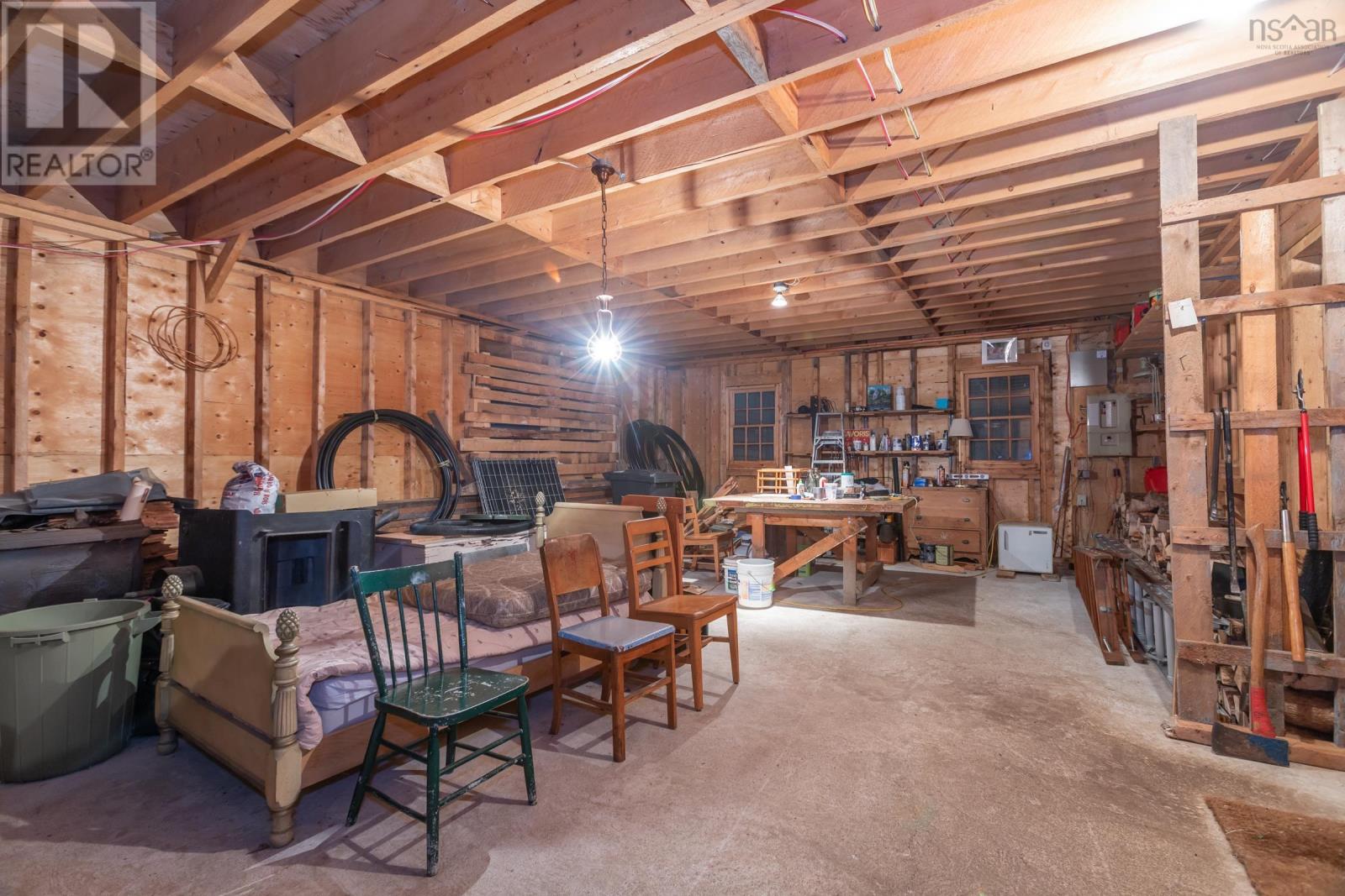 7656 Shore Road Property Photo 8