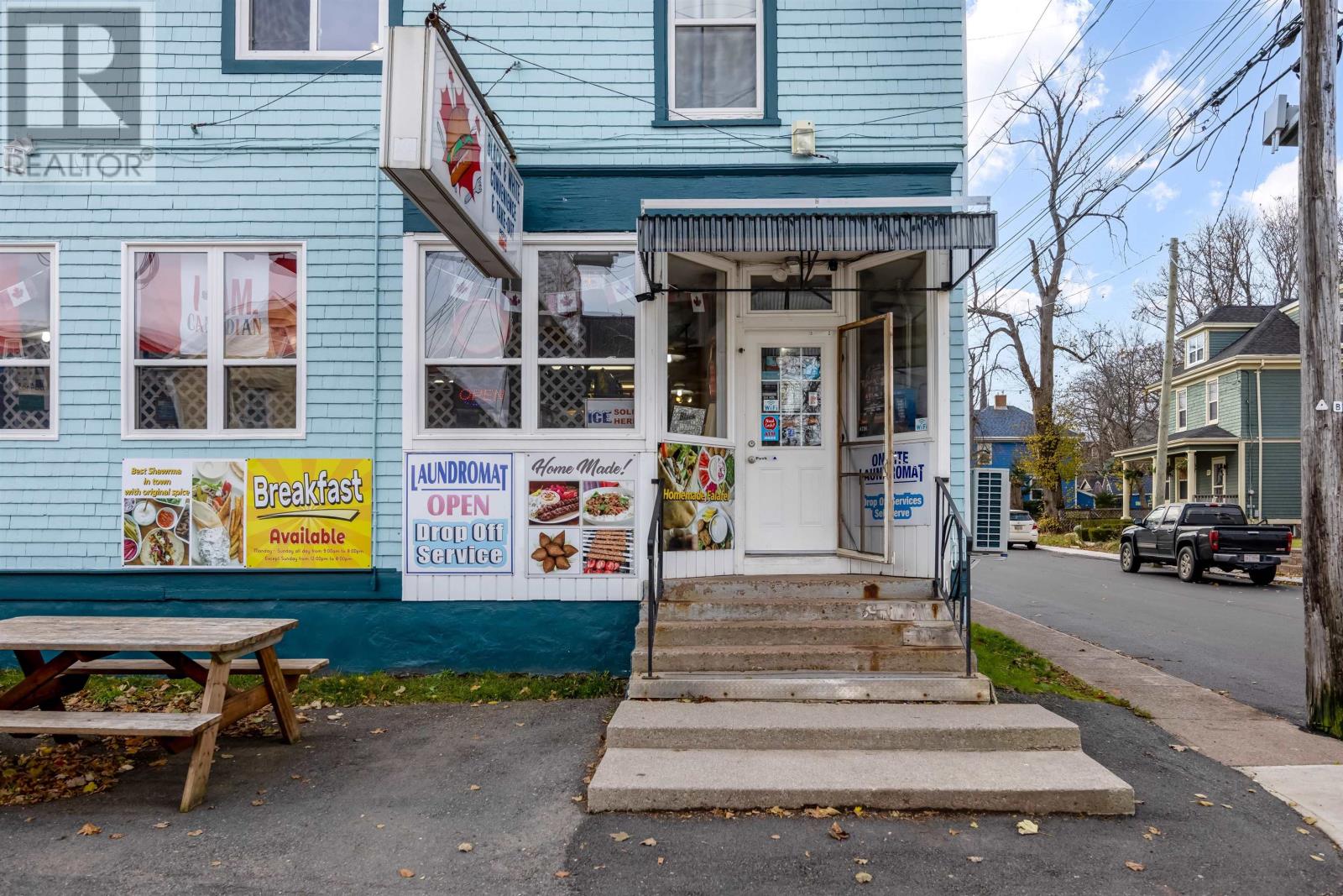 19 Hillsborough Street Property Photo 3