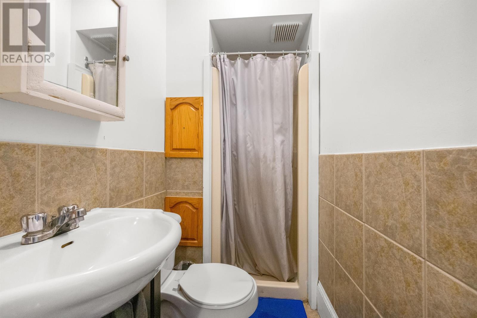 19 Hillsborough Street Property Photo 20