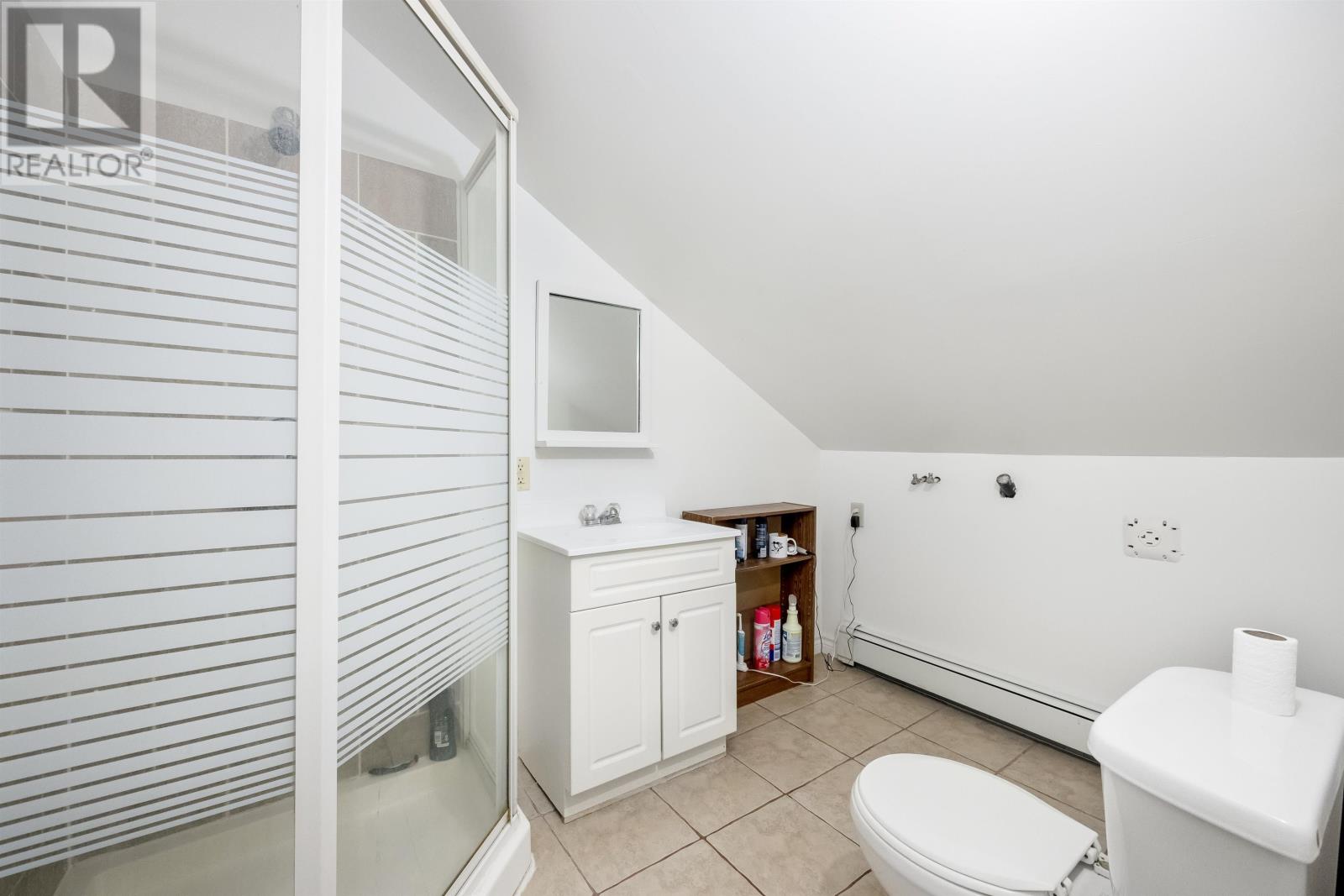 19 Hillsborough Street Property Photo 28