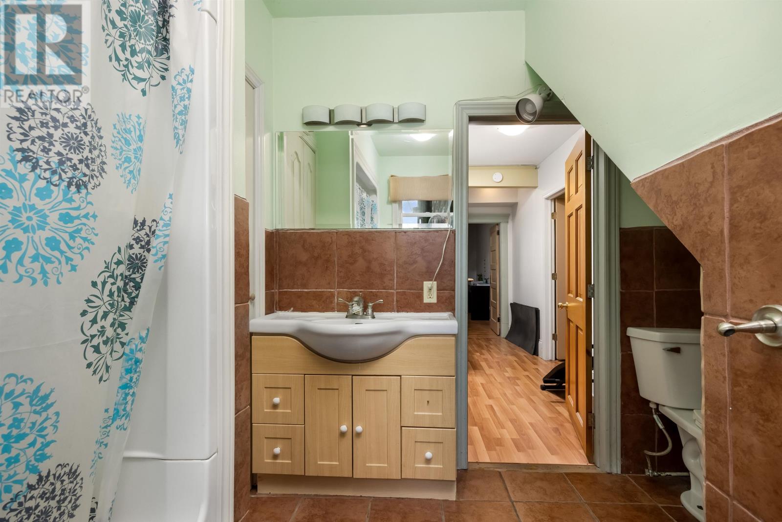 19 Hillsborough Street Property Photo 35