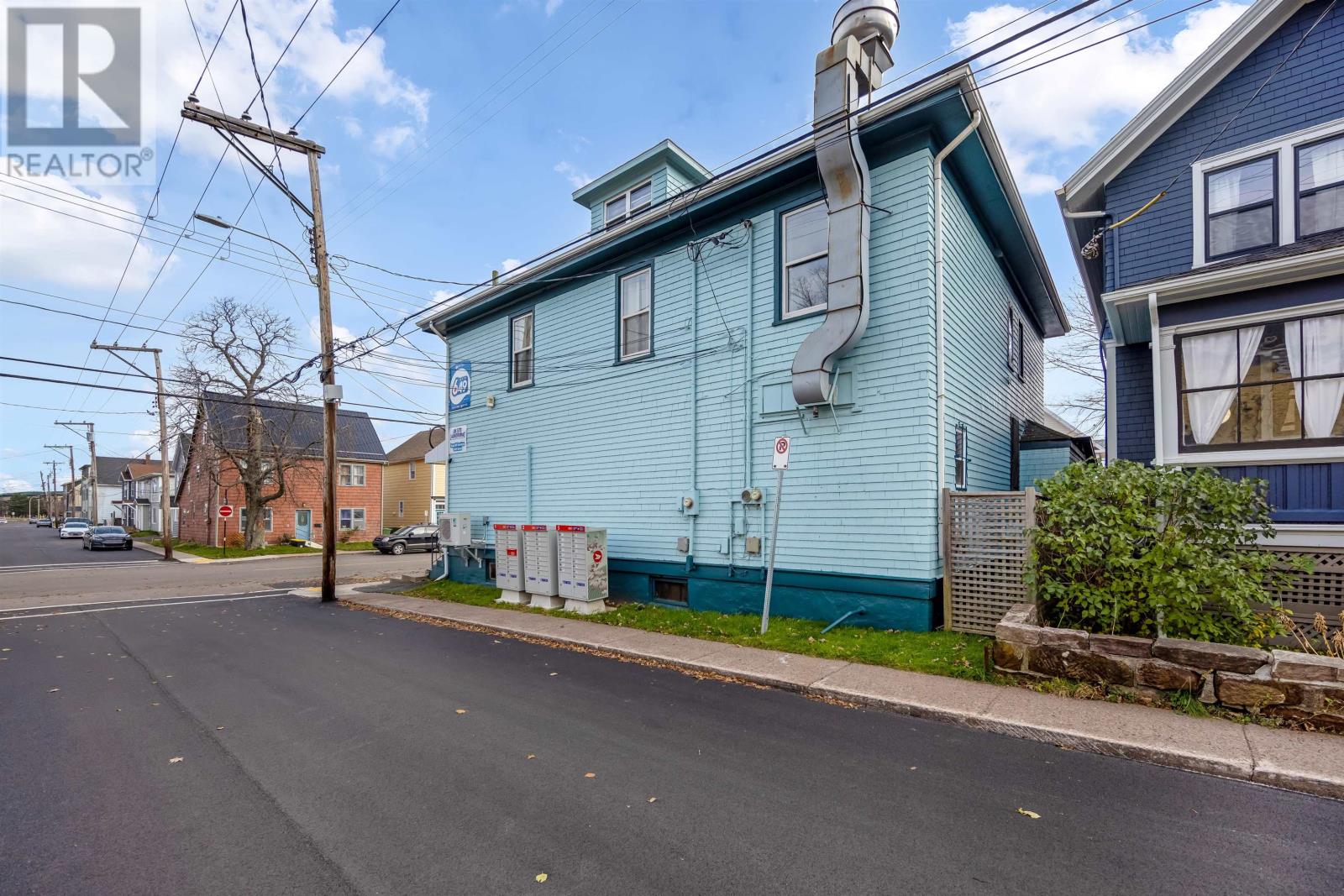 19 Hillsborough Street Property Photo 39