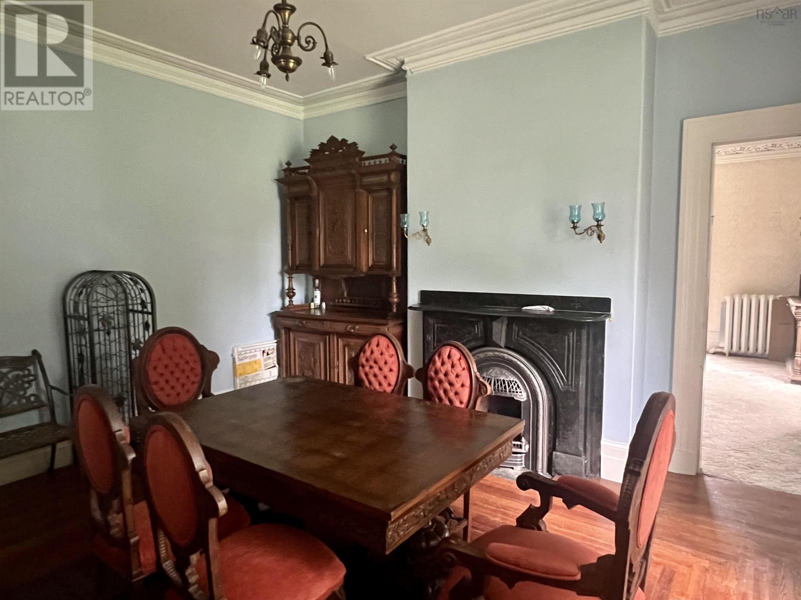 258 Faulkland Street Property Photo 19