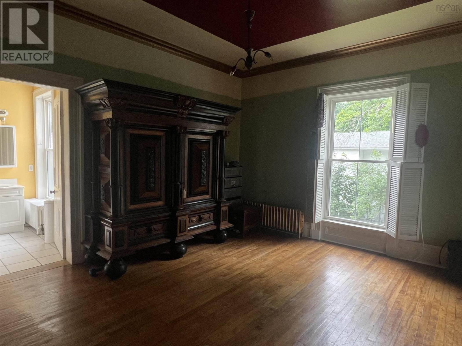 258 Faulkland Street Property Photo 40