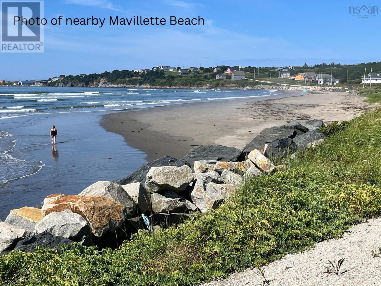 5469 Highway 1 Property Photo 2