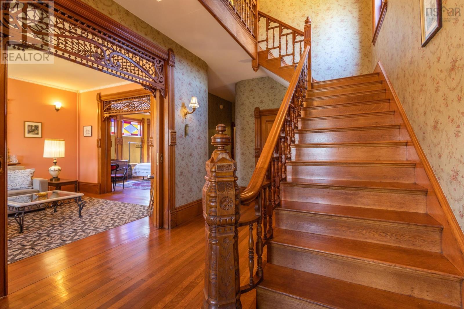 27 Willow Street Property Photo 34