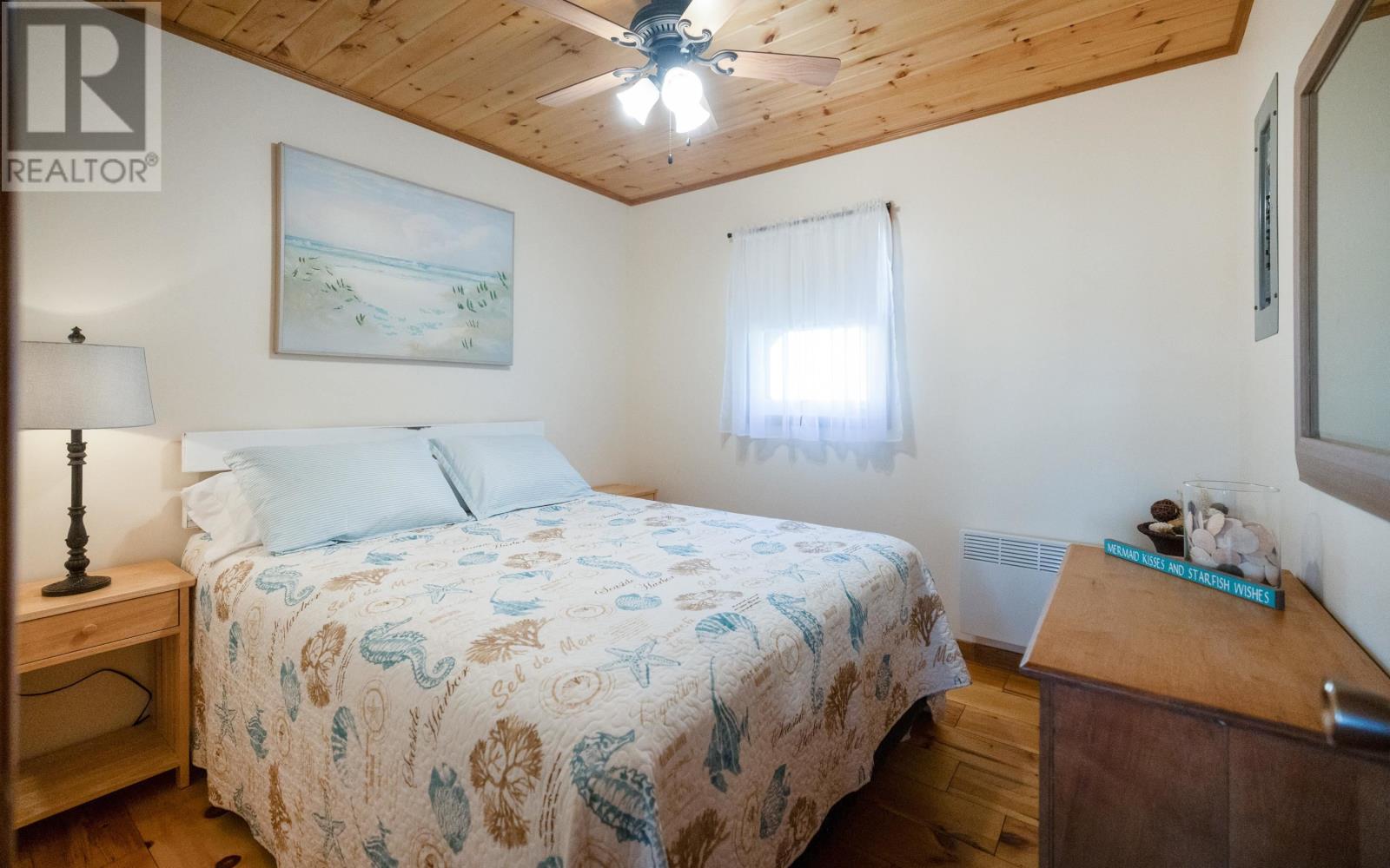 #7 Deroma Cottages Property Photo 14