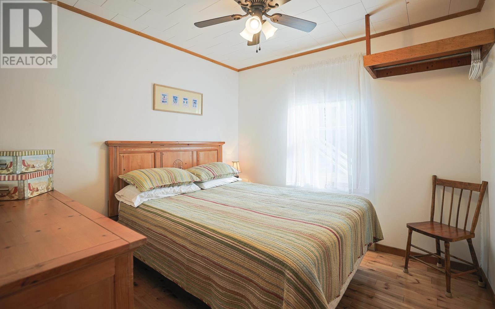 #7 Deroma Cottages Property Photo 23