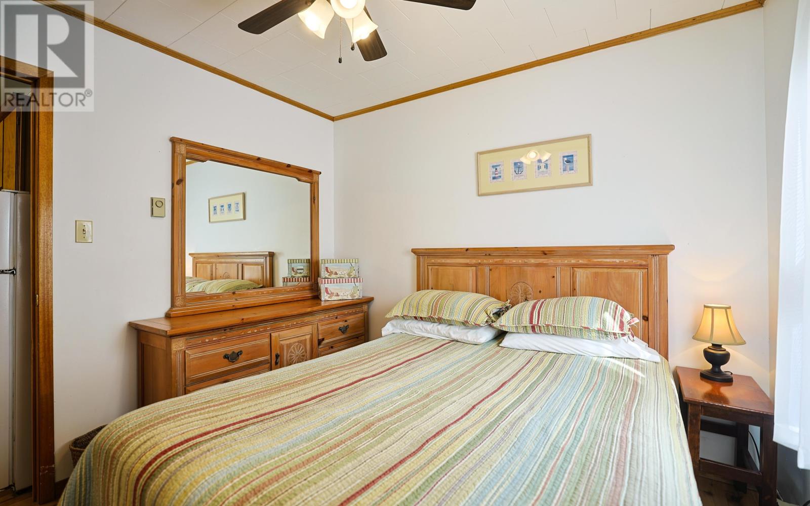 #7 Deroma Cottages Property Photo 24