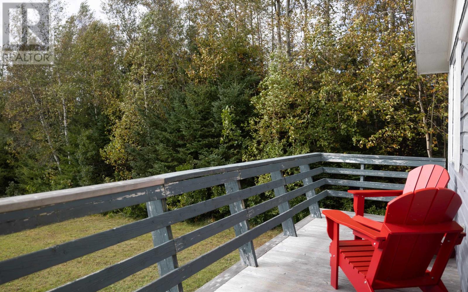 #7 Deroma Cottages Property Photo 27
