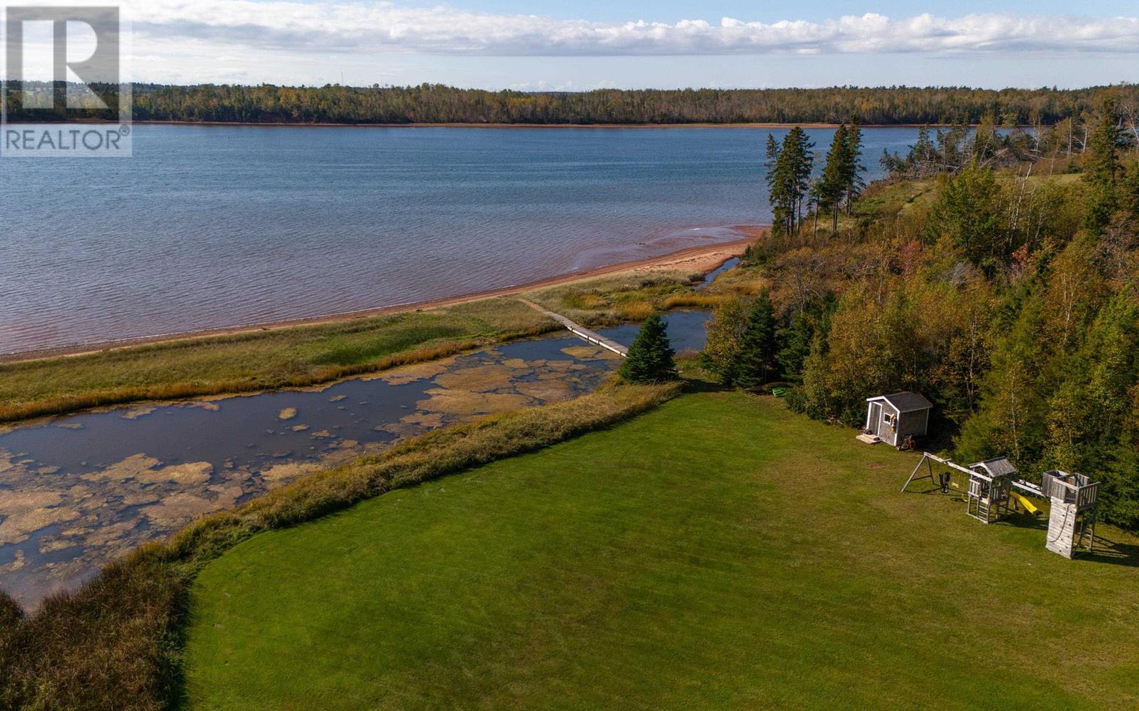 #7 Deroma Cottages Property Photo 41