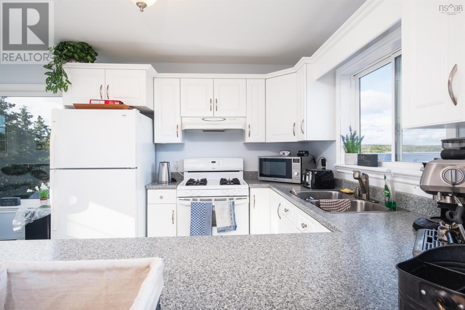 2934 Cape Gegogan Road Property Photo 7