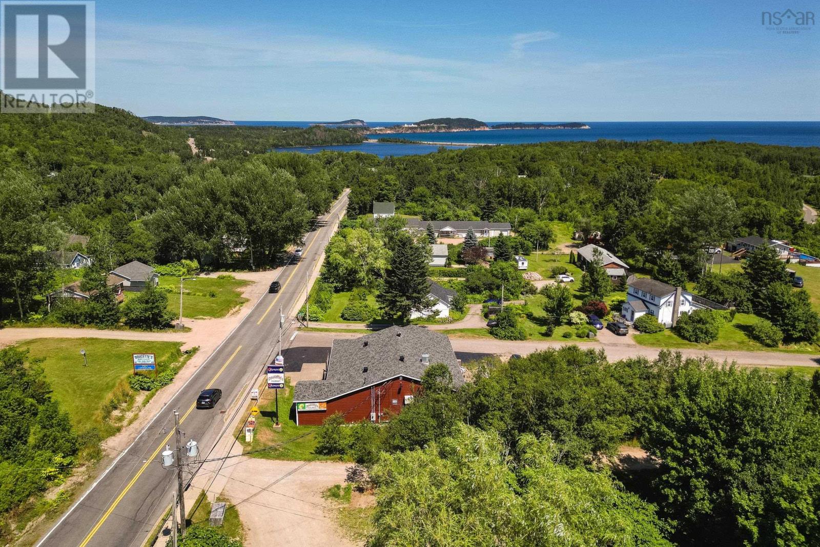 37867 Cabot Trail Property Photo 6