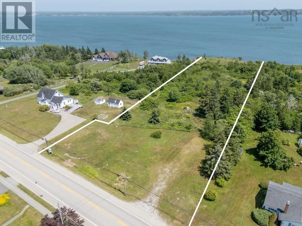 335 Highway Property Photo