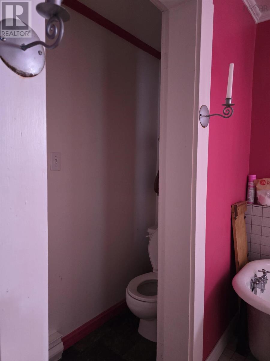 13 Charlotte Lane Property Photo 40