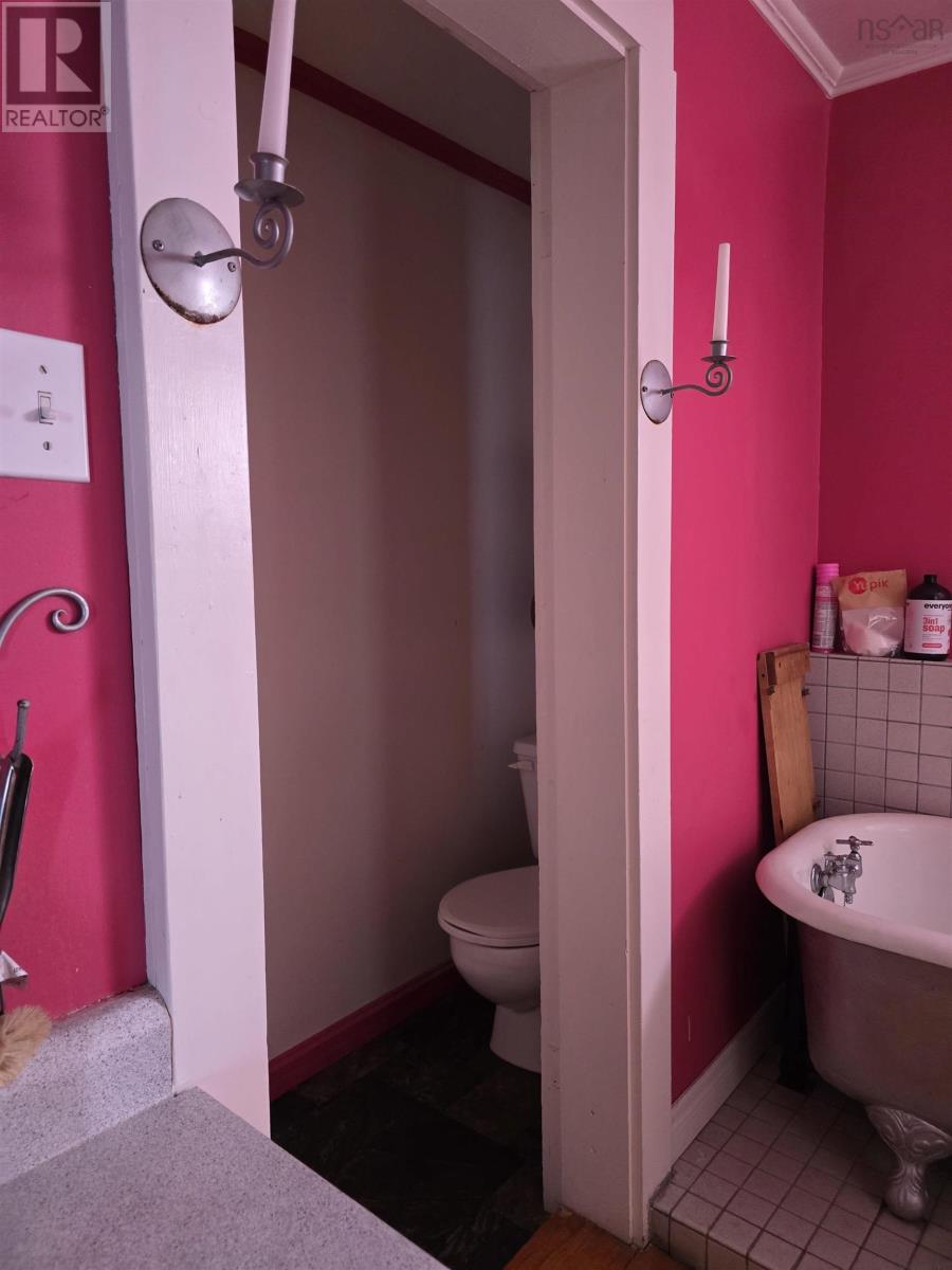13 Charlotte Lane Property Photo 41