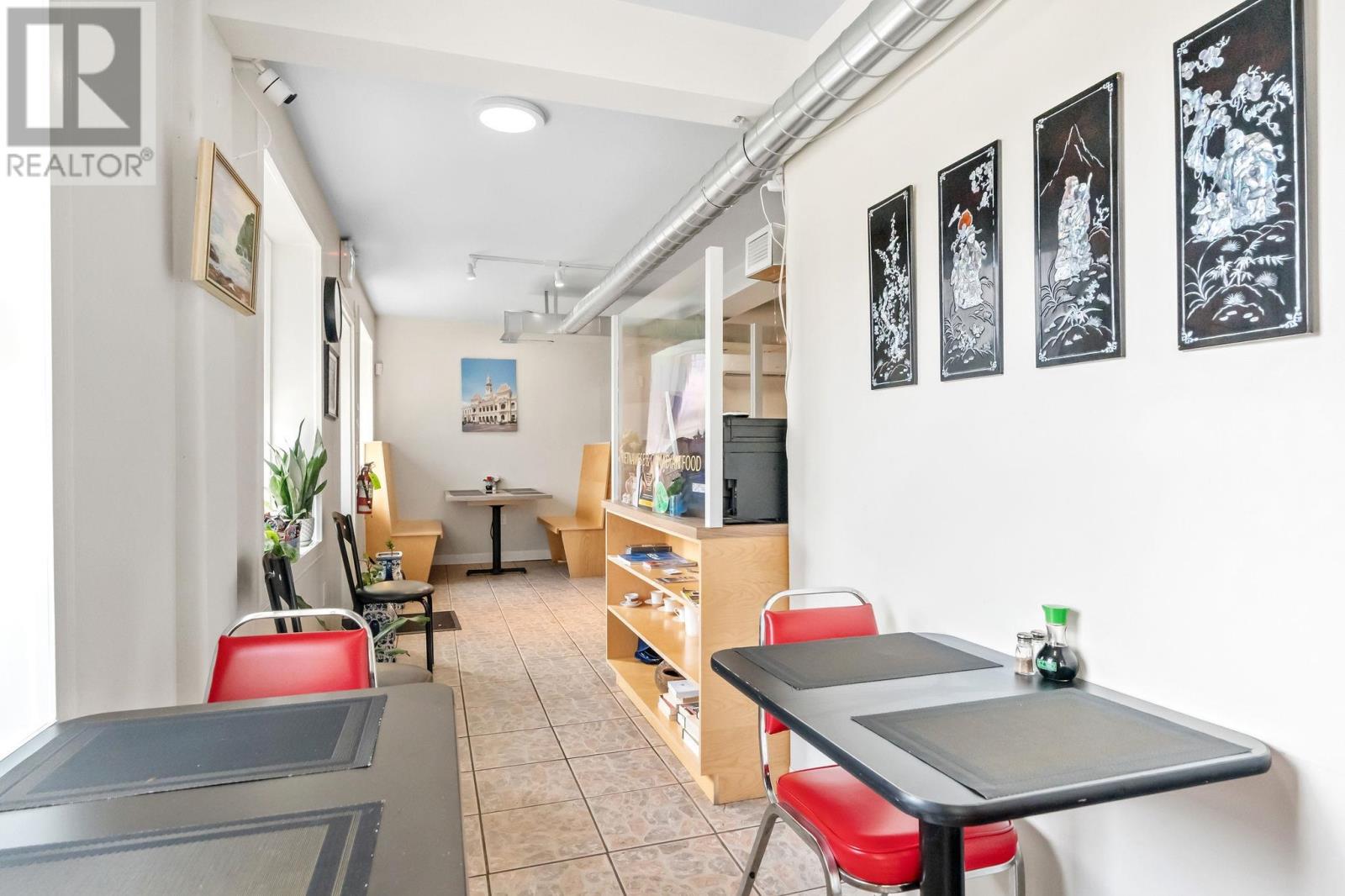 35 Prince Street Property Photo 8