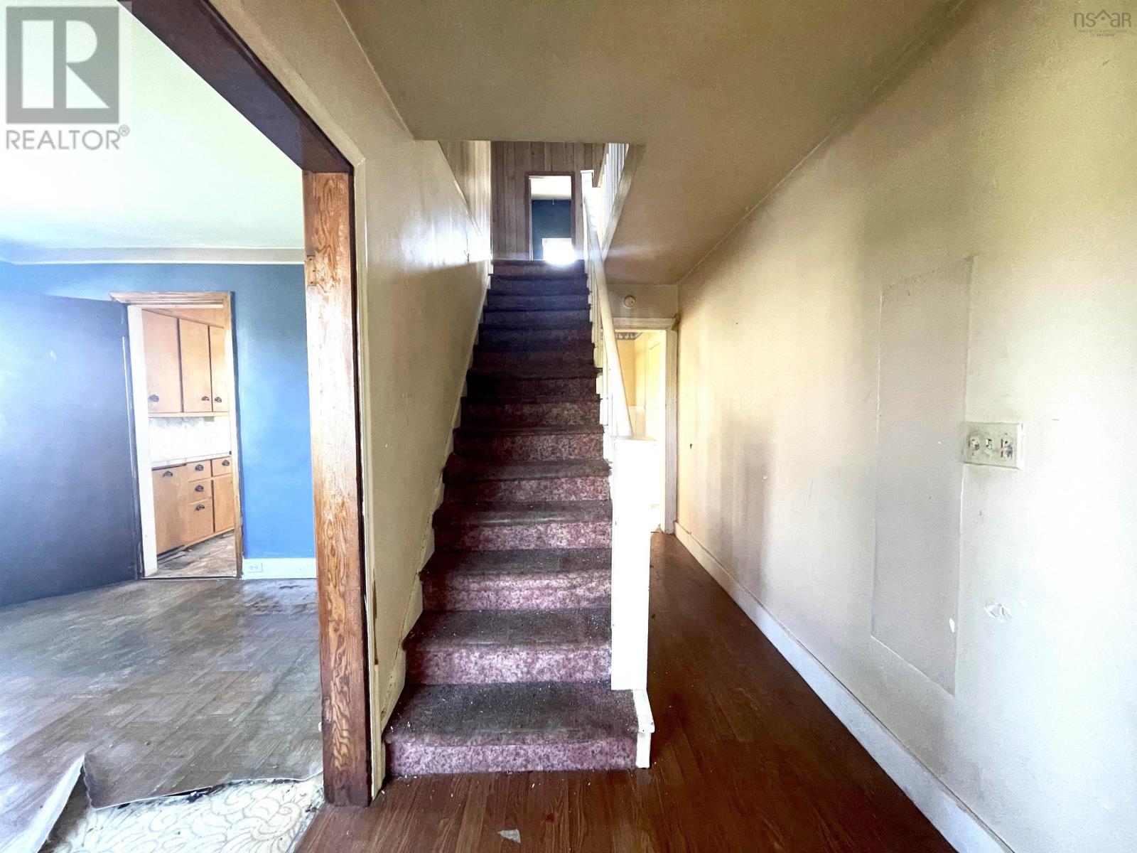 245 Station Street Property Photo 16