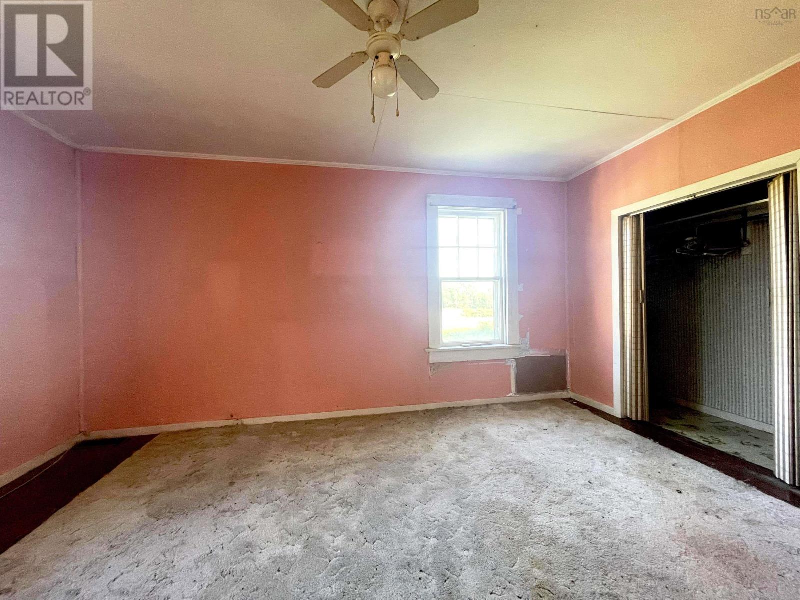 245 Station Street Property Photo 24