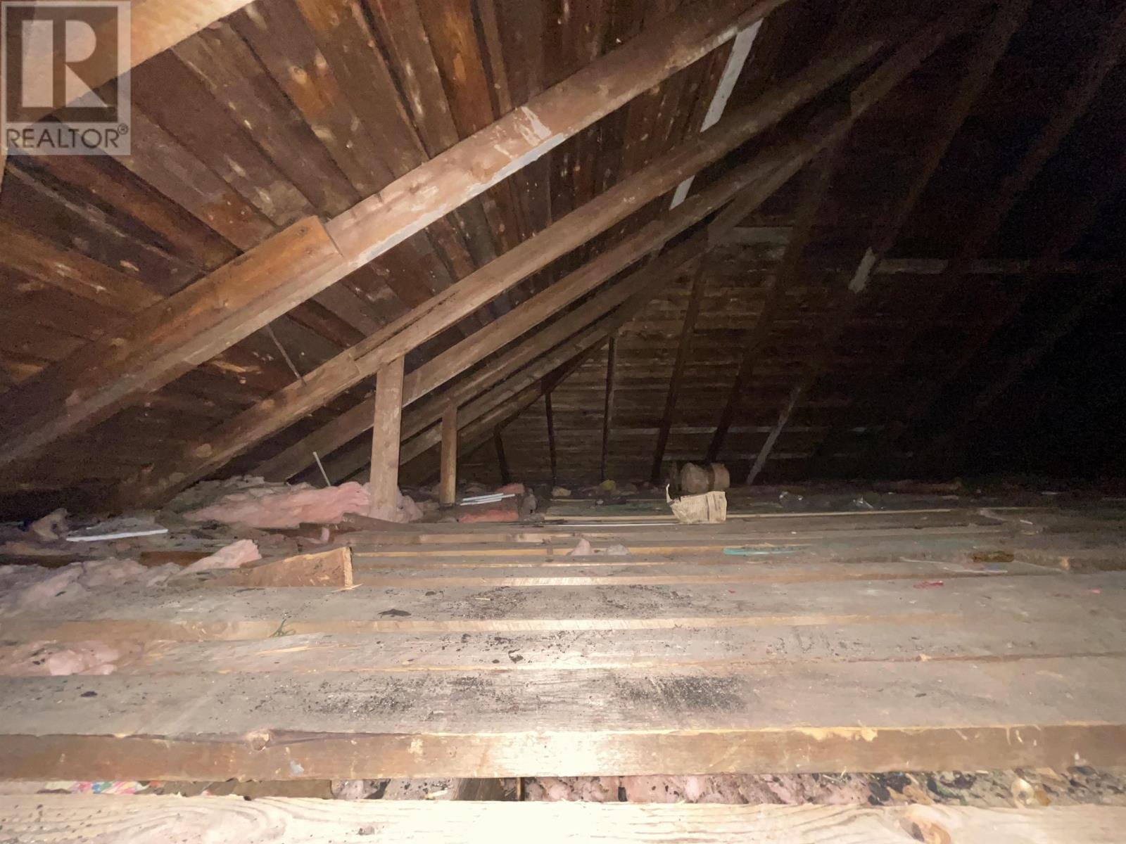 245 Station Street Property Photo 34