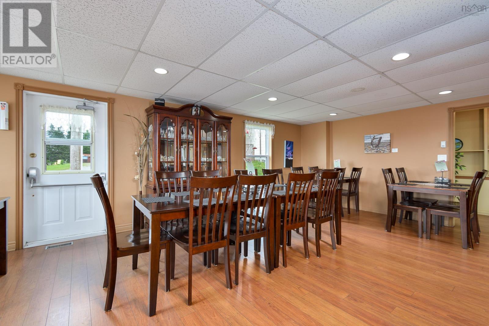 785 105 Highway Property Photo 14