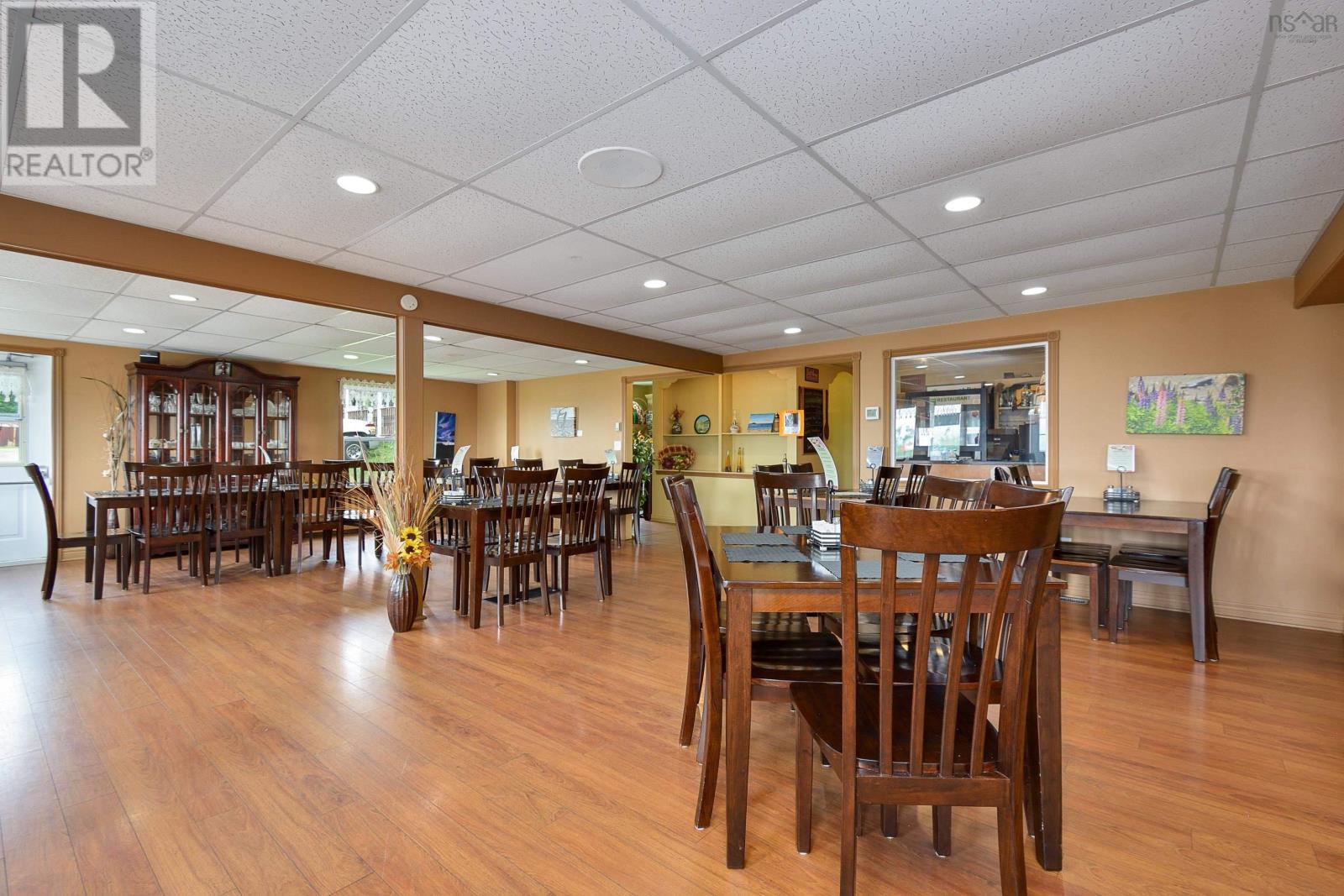 785 105 Highway Property Photo 16