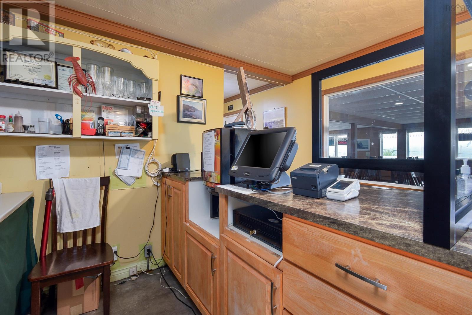 785 105 Highway Property Photo 18