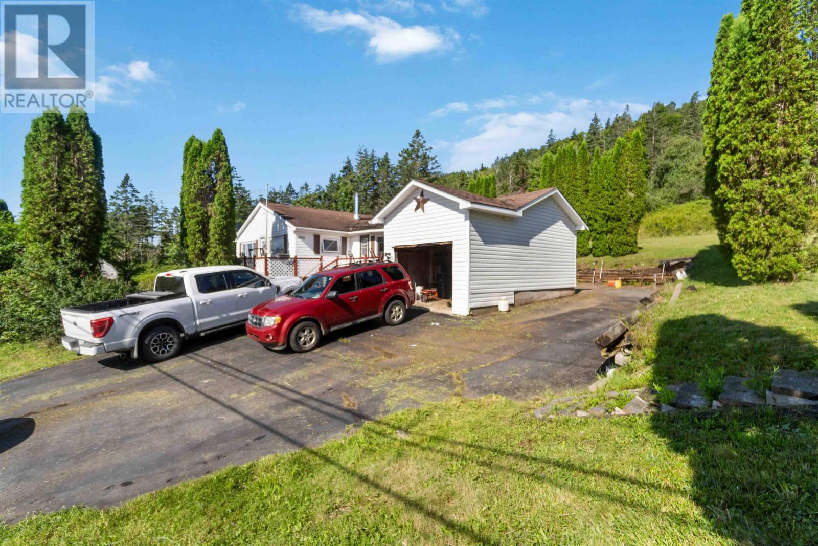 10451 Highway 217 Property Photo 13