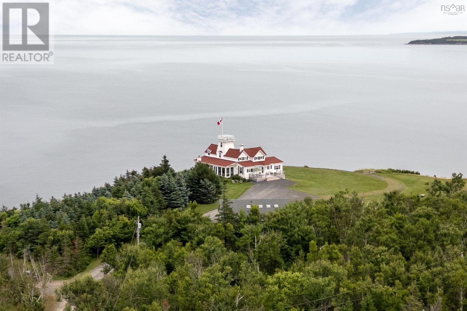 111 Lighthouse Road Property Photo