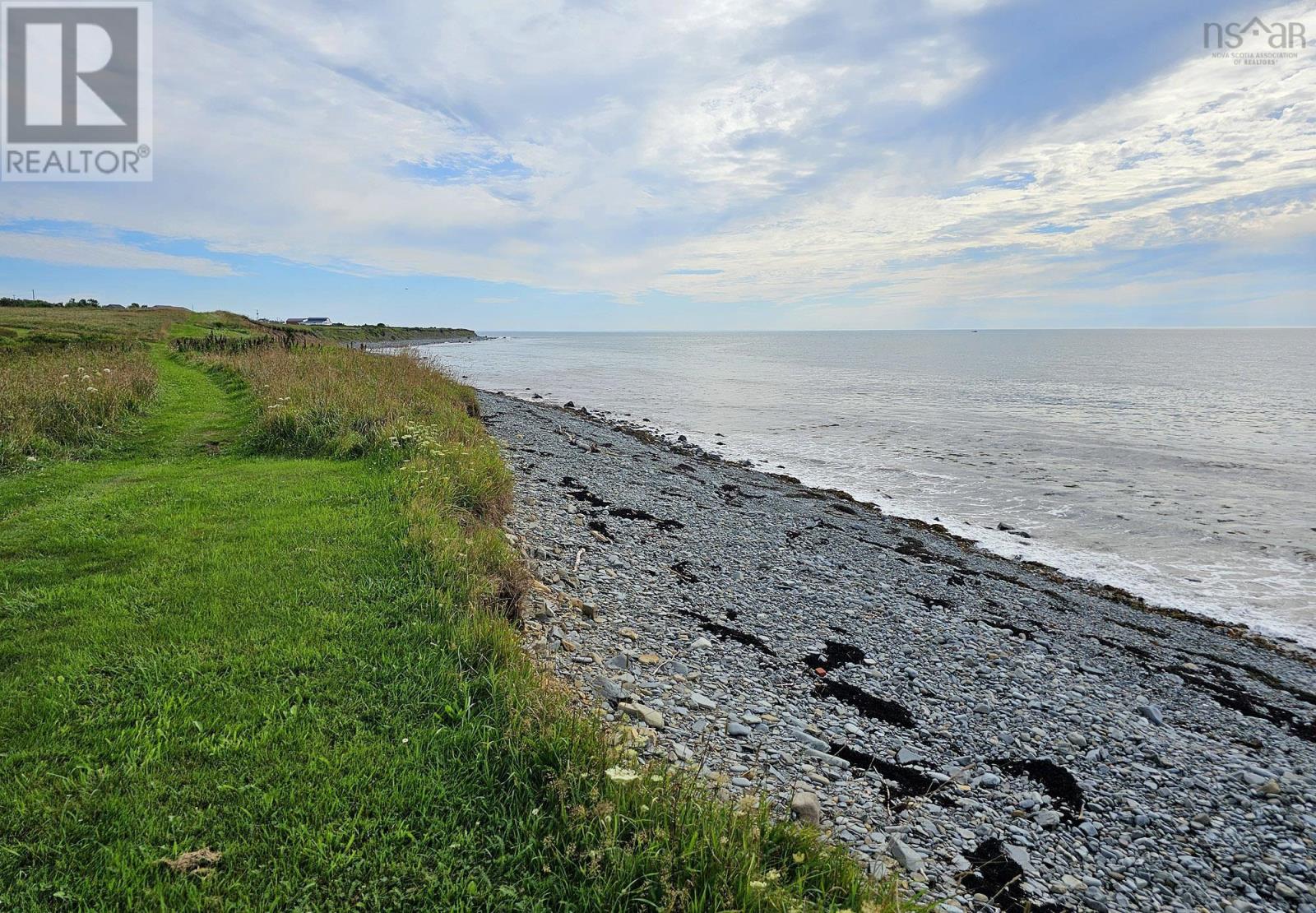 591 Highway 1 Property Photo 1