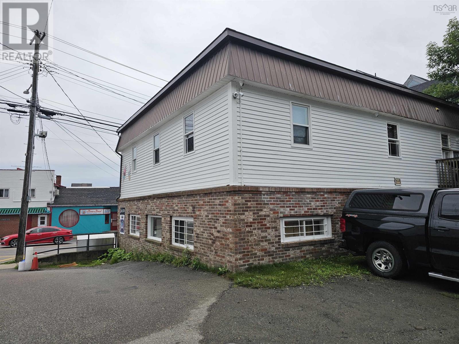 101 Water Street Property Photo 2