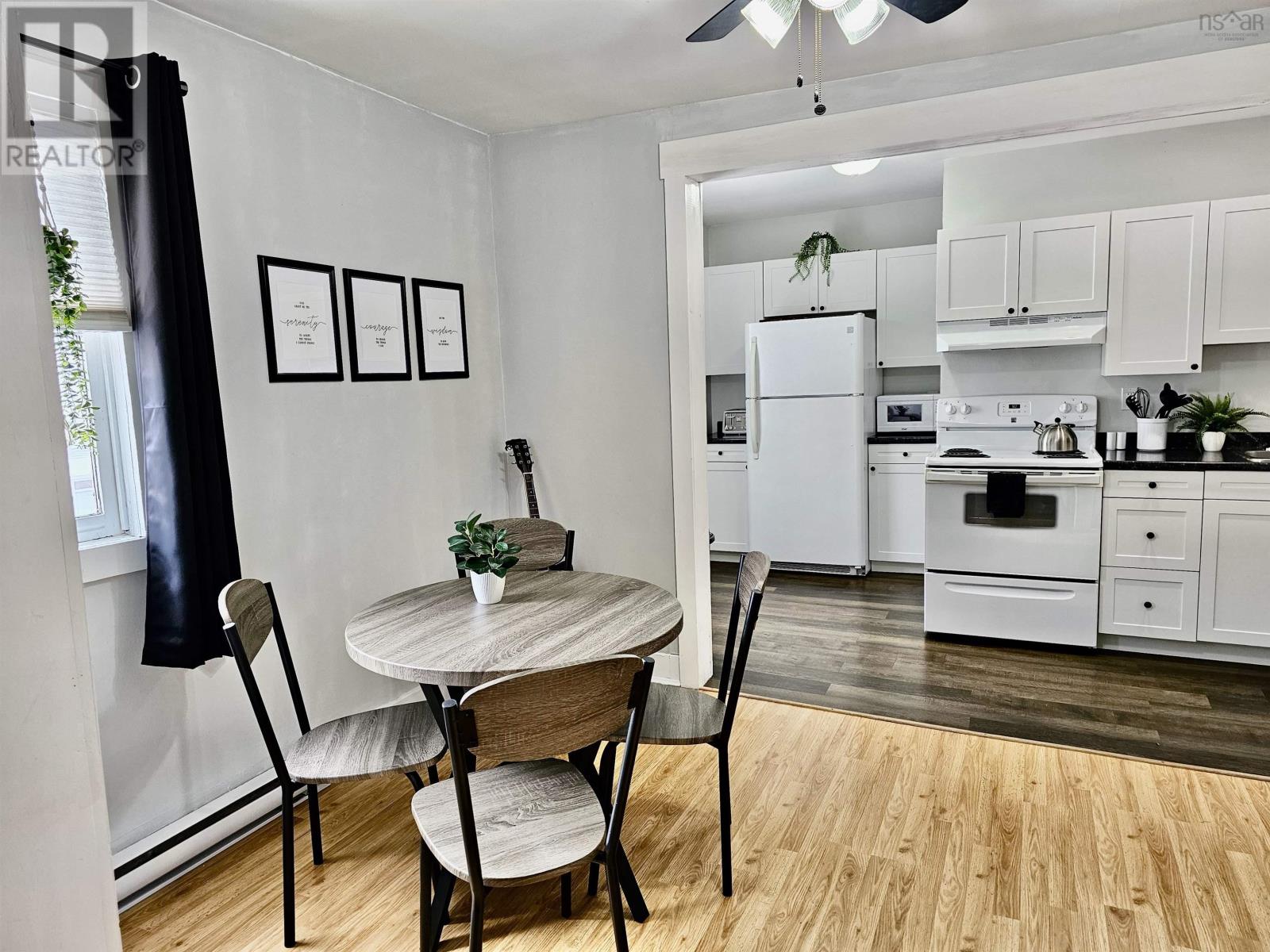 101 Water Street Property Photo 11