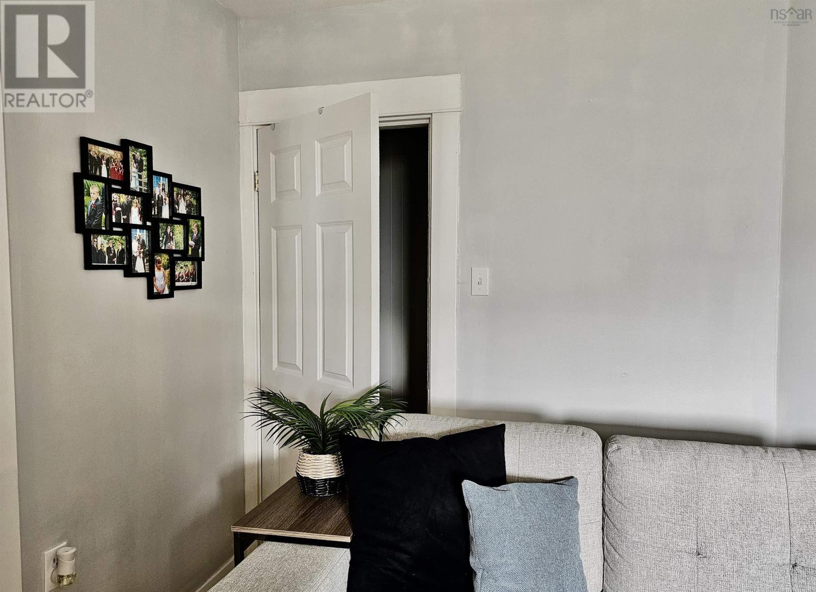 101 Water Street Property Photo 13