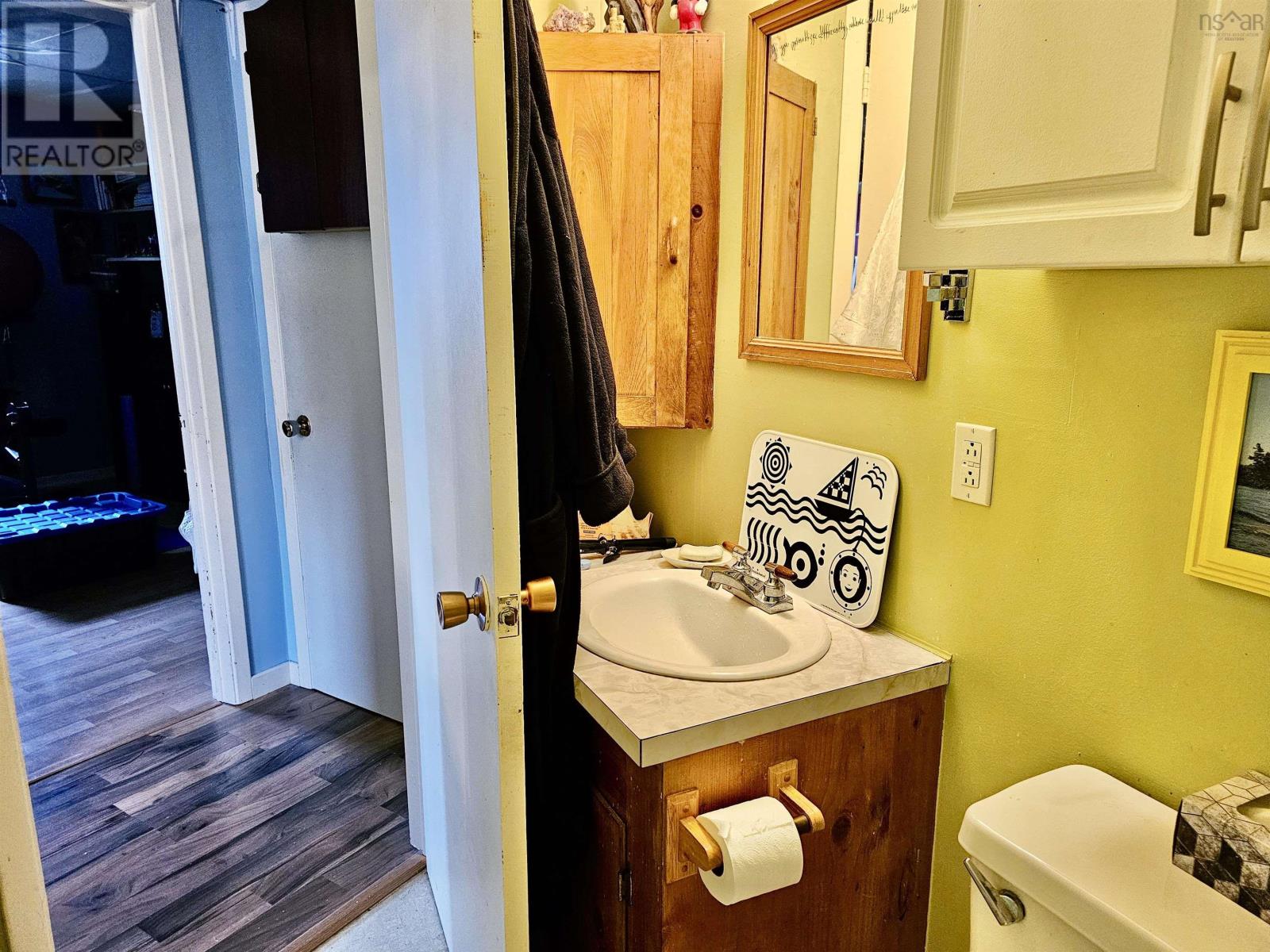 101 Water Street Property Photo 22