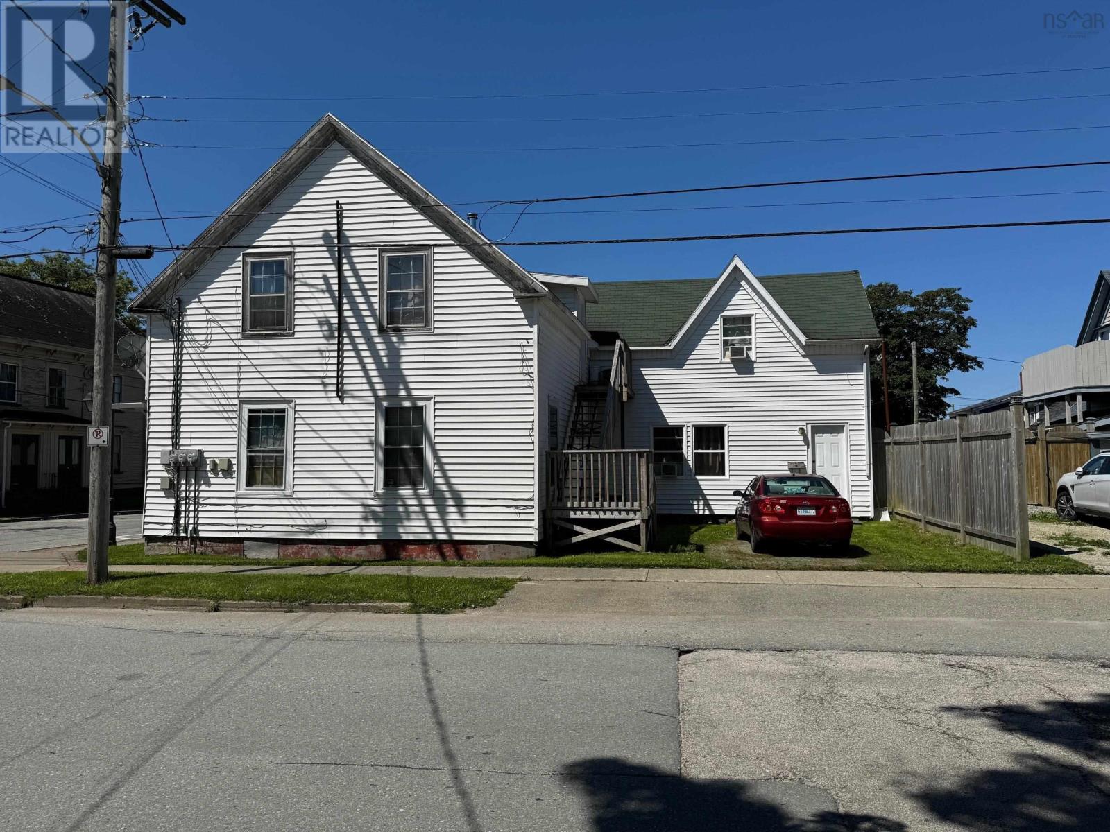 16 Willow Street, 42 44 46 John Street Property Photo 6