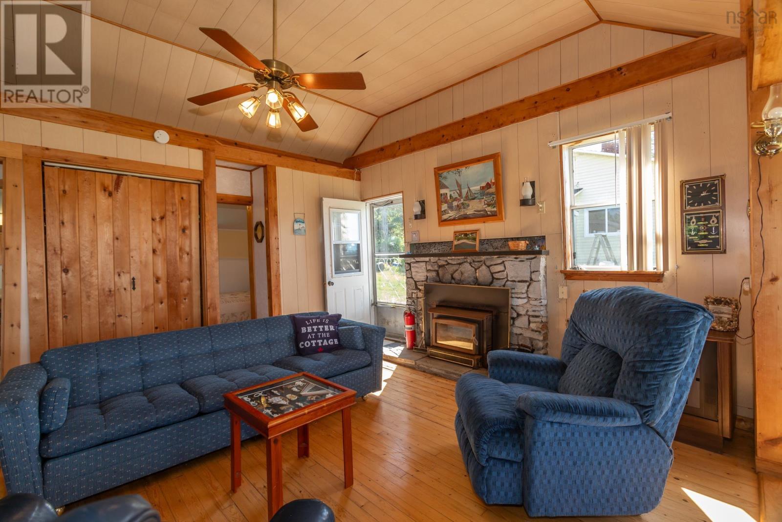 147 Hampton Wharf Road Property Photo 14
