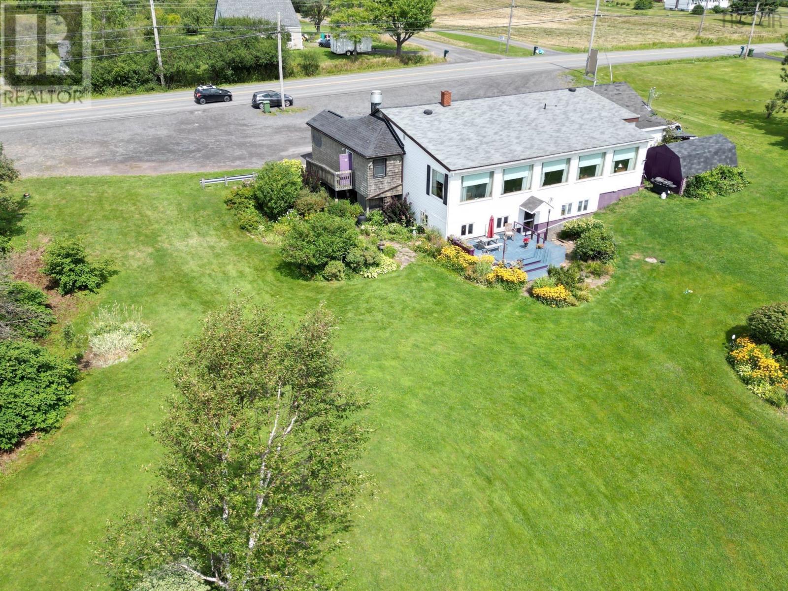 2656 Highway 376 Property Photo 33