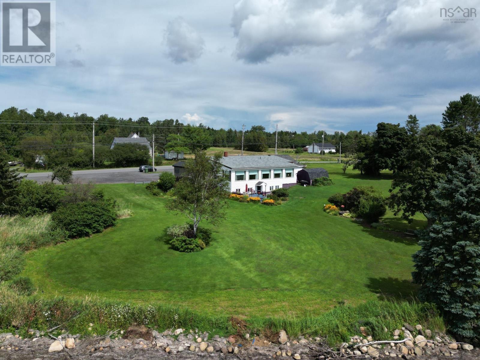 2656 Highway 376 Property Photo 36